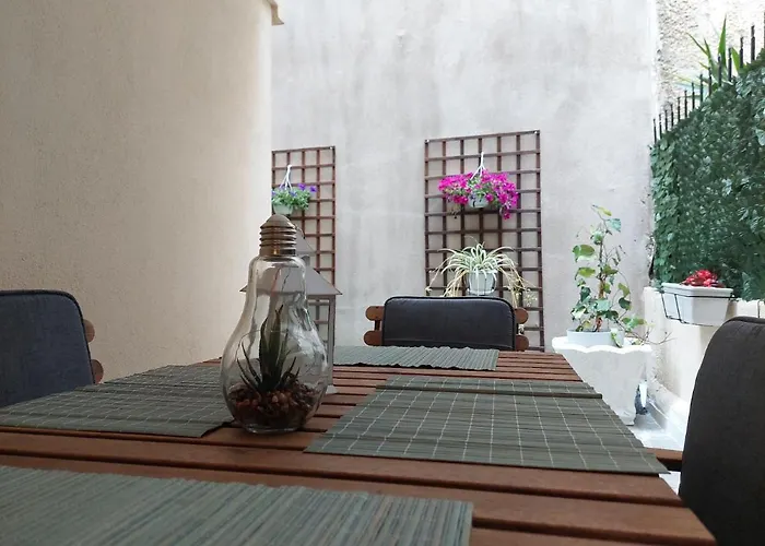 Garden Escape *
