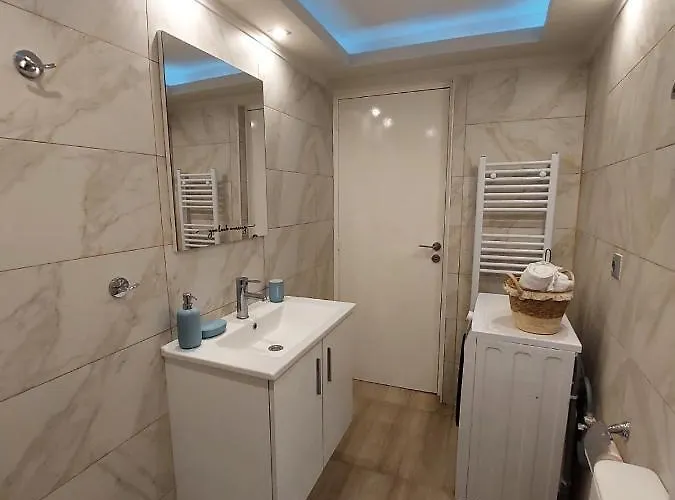 Garden Escape Apartment