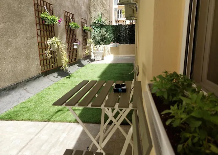 Apartment Garden Escape *