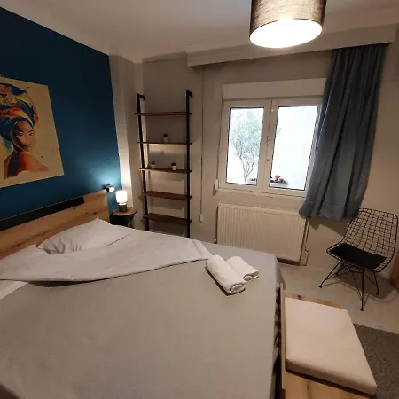 Garden Escape In Thessaloniki! Apartment *