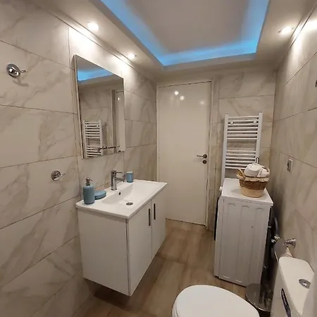 Garden Escape In Thessaloniki! Apartment
