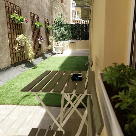 Apartamento Garden Escape In Thessaloniki! *